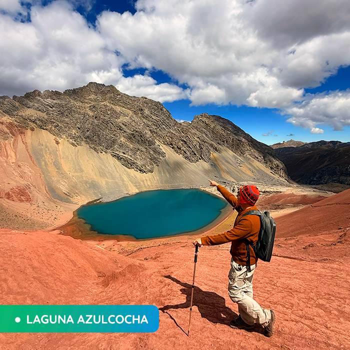 Laguna Azulcocha en la ruta de Vichaycocha