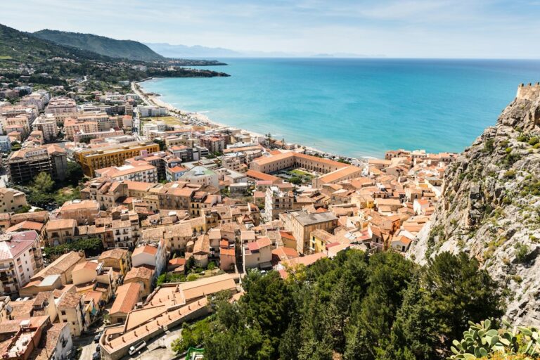 Italia · Sicilia · Palermo, Monreale, Cefalú, Etna, Taormina, Siracusa y los grandes recintos arqueológicos de Sicilia. · imagen 1