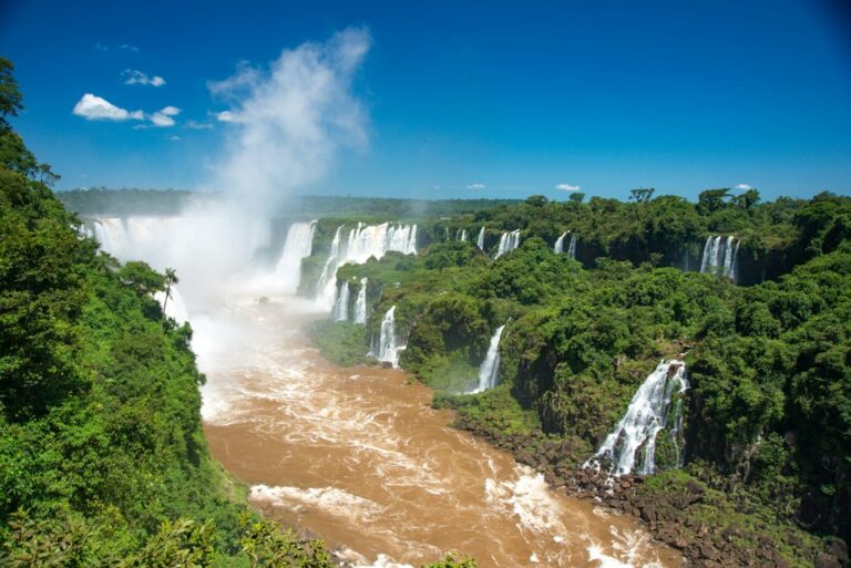Cataratas de Iguazú · fotografía ilustrativa del destino