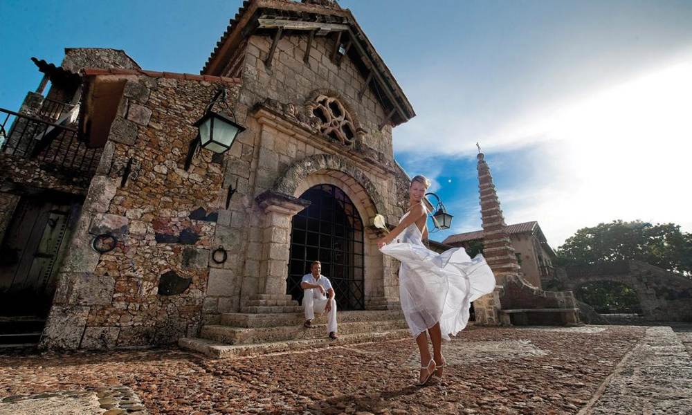 Cueva de las Maravillas y Altos de Chavón desde Santo Domingo